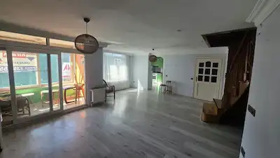 ÜSKÜDAR İCADİYE’DE GÜNEY CEPHE, EŞYALI 5+1 DUBLEKS KİRALIK,