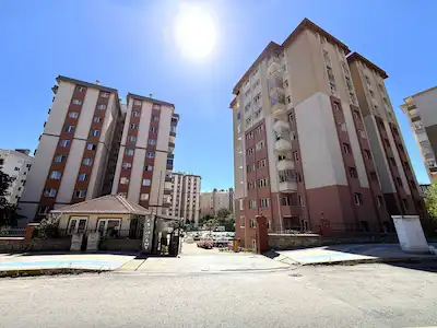KURTKÖY YAŞAM KENT SIT. HAVUZLU,3+1,OTOPARKLI DAIRE