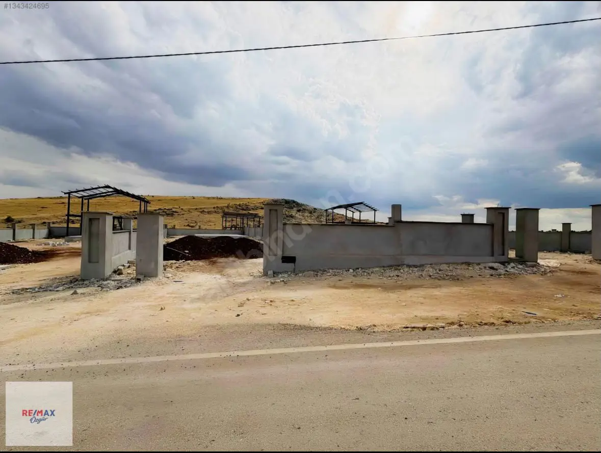 REMAX ÖZGÜR'DEN DAMLACIK'TA BAĞEVI YAPIMINA UYGUN ARAZI