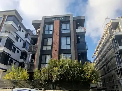 ATAKUM BALAÇ’TA 1+1 BALKONLU, KOMBİLİ SATILIK DAİRE