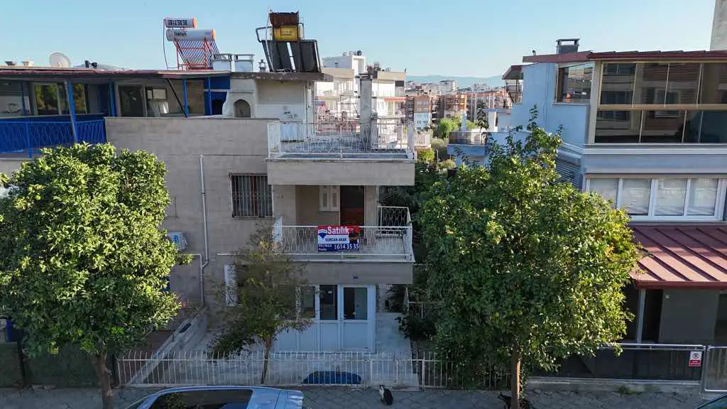 KADINLAR DENİZİ COŞTUR SİTESİ’NDE GENİŞ BAHÇELİ SATILIK 3+1 DUBLEKS YAZLIK