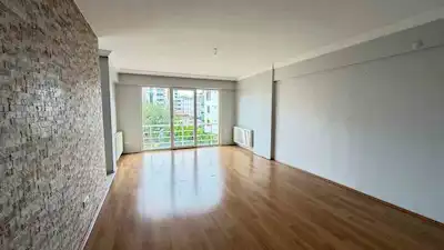 ATAKENT TRAMVAY DURAĞININ 50 METRE ÜSTÜNDE KİRALIK 3+1