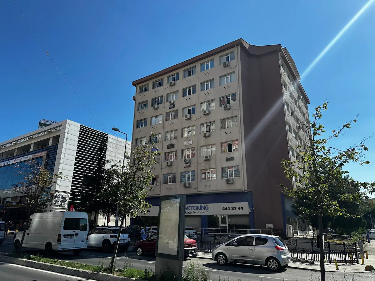 BEYLİKDÜZÜ BİRLİK SANAYİ SİTESİ SATILIK OFİS - REMAX KAYA