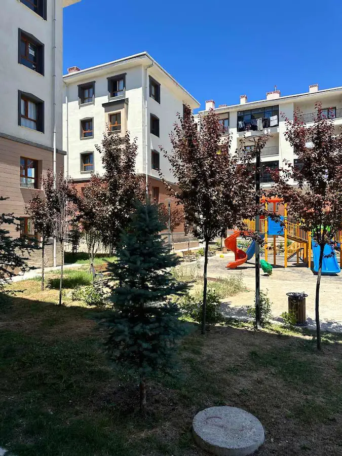 LÜLEBURGAZ BÜYÜKKARIŞTIRAN 'DA SATILIK 2+1 DAİRE