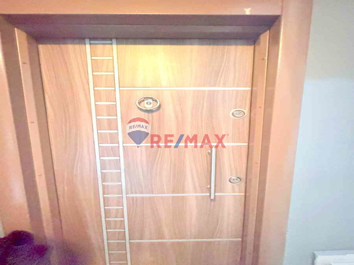 TUZLA ORHANLI ORTA MAH SATILIK ÇİFT GİRİŞLİ DUBLEX 4+2 DAİRE