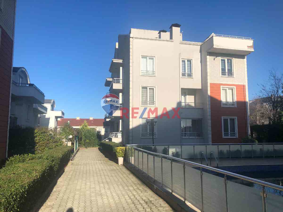 IZMIT ORHAN MH. BAĞÇEŞME HAVUZLU  1+1 EŞYALI KIRALIK DAIRE