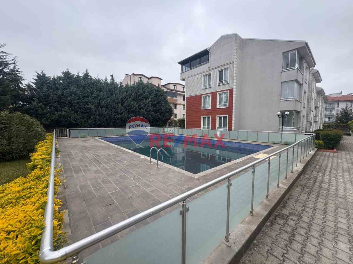 IZMIT ORHAN MH. BAĞÇEŞME HAVUZLU  1+1 EŞYALI KIRALIK DAIRE