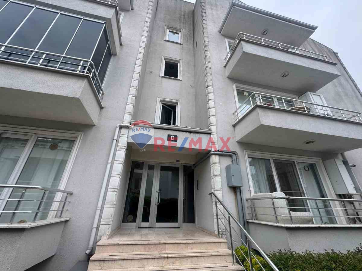 IZMIT ORHAN MH. BAĞÇEŞME HAVUZLU  1+1 EŞYALI KIRALIK DAIRE