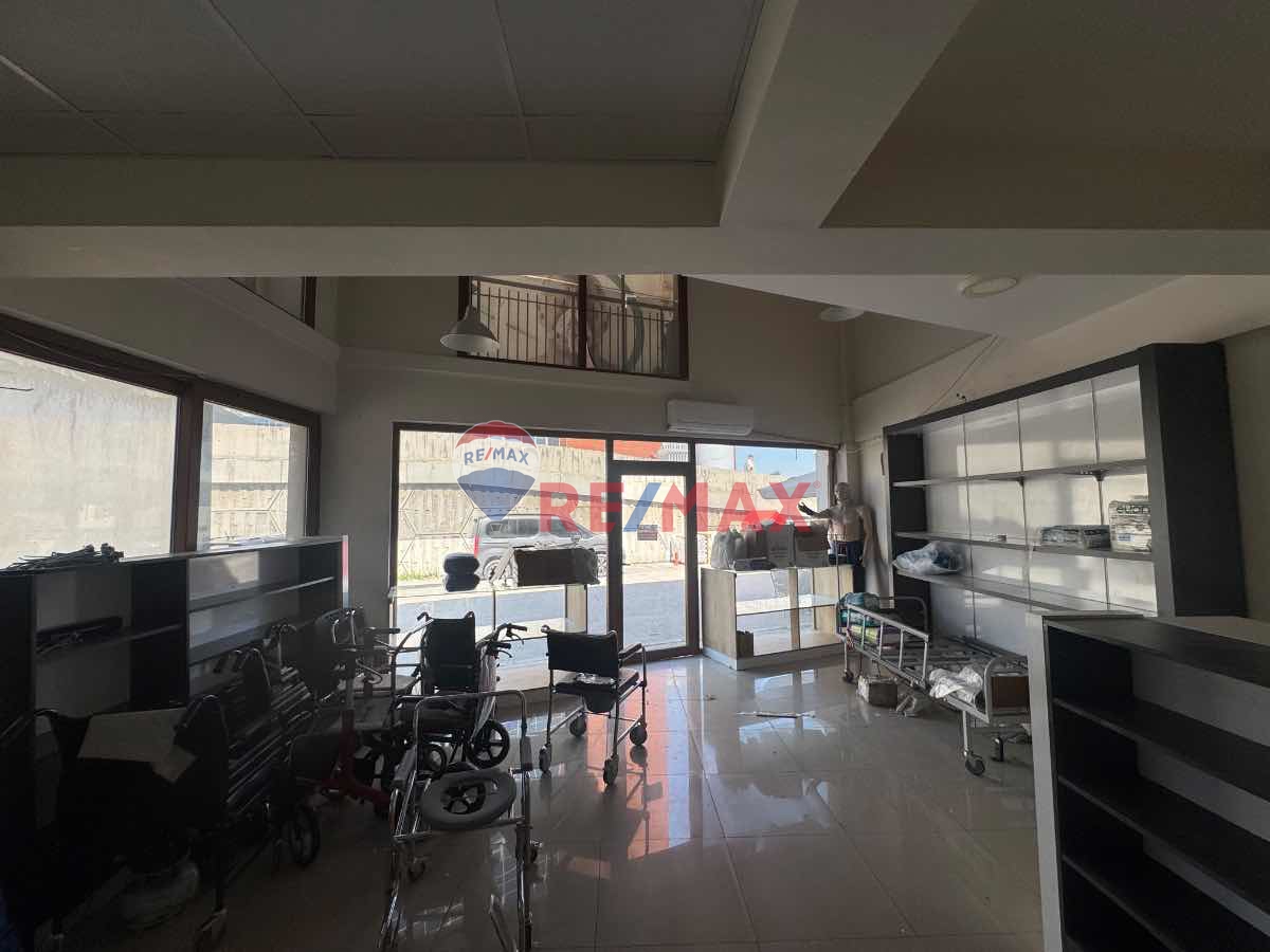 ÇİĞLİ BAKIRÇAY EĞİTİM ARAŞTIRMA HASTANESİ ACIL YAKININDA DÜKKAN