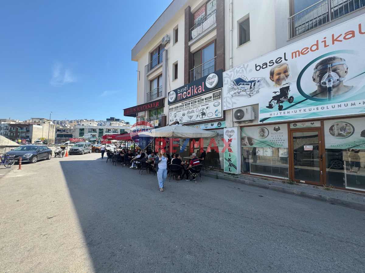 ÇİĞLİ BAKIRÇAY EĞİTİM ARAŞTIRMA HASTANESİ ACIL YAKININDA DÜKKAN