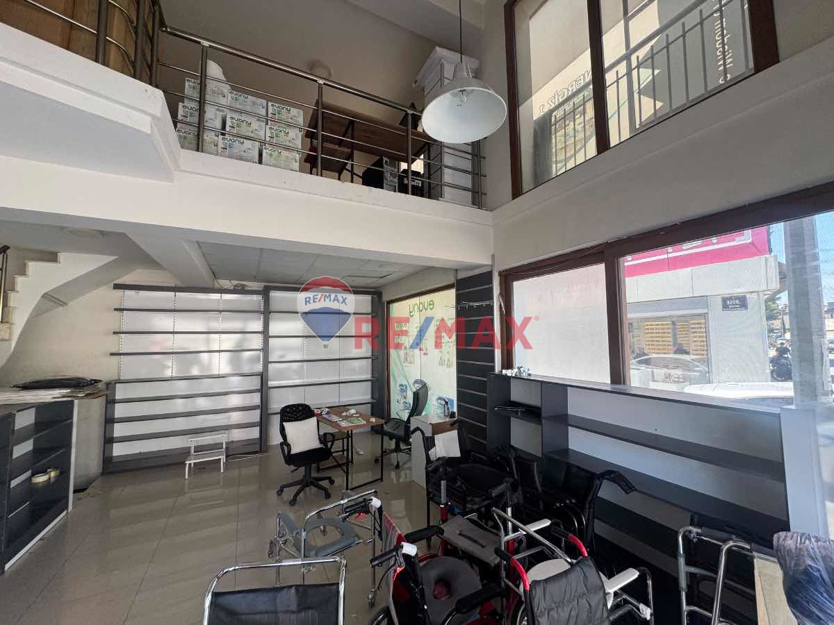 ÇİĞLİ BAKIRÇAY EĞİTİM ARAŞTIRMA HASTANESİ ACIL YAKININDA DÜKKAN