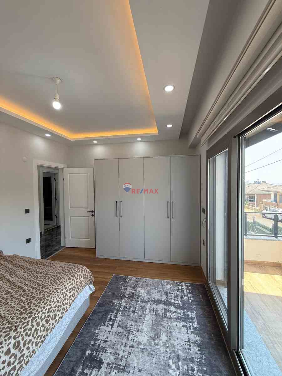 BALIKESIR'DE SATILIK 4+2 LÜKS HAVUZLU VILLA TATIL TADINDA YAŞAM