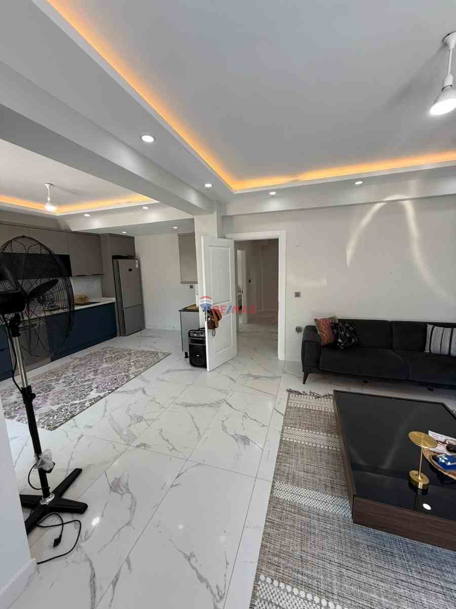 BALIKESIR'DE SATILIK 4+2 LÜKS HAVUZLU VILLA TATIL TADINDA YAŞAM