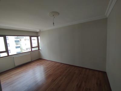 DEMİRLİBAHÇE TREN İSTASYONU ÖNÜ 3+1 KİRALIK DAİRE