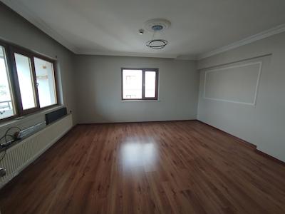 DEMİRLİBAHÇE TREN İSTASYONU ÖNÜ 3+1 KİRALIK DAİRE