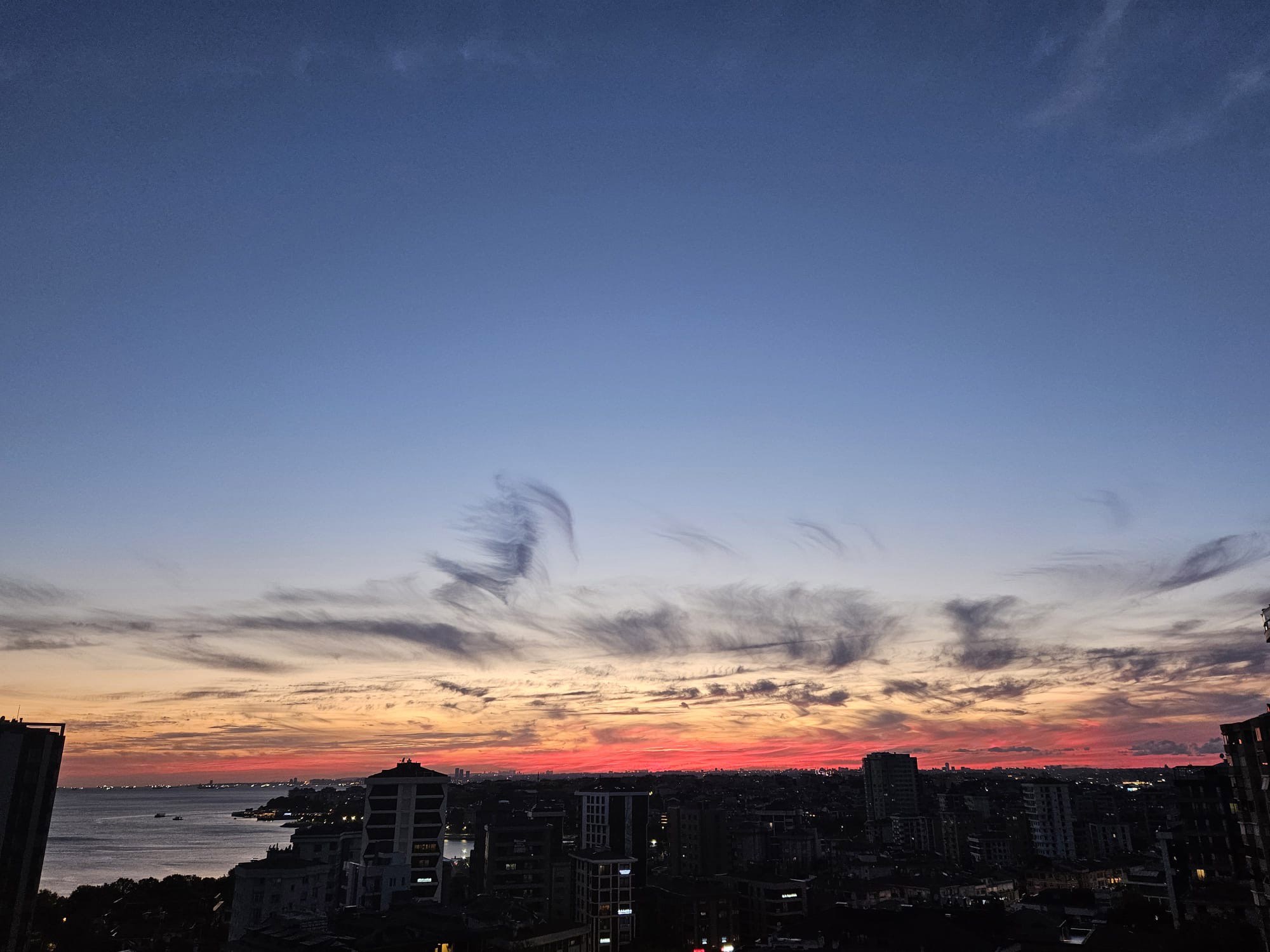 BAĞDAT CADDESİ FENERYOLU DENİZ MANZARALI 4+1 DAİRE