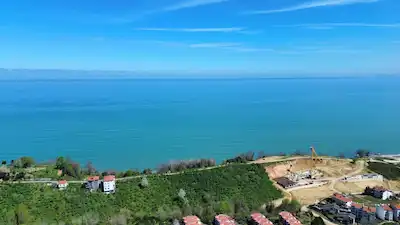  AKÇAKOCA AYAZLIDA FULL DENİZ MANZARALI SATILIK ARAZİ