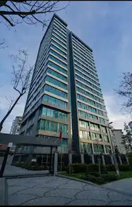 ZİVERBEY 34'TE SATILIK 4+1 KAPANMAZ MANZARALI HAVUZLU LÜKS DAİRE