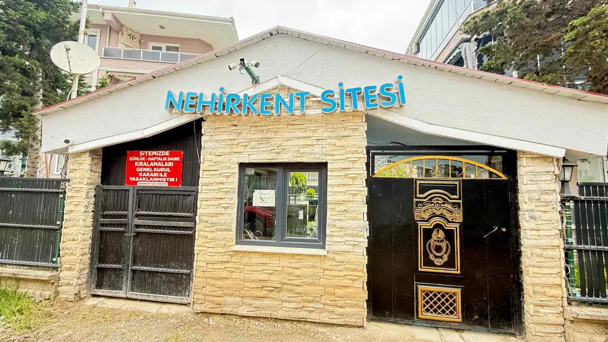 NAFİ'DEN SAKARYA KARASU YENIMAHALLE KAT MÜLKIYETLI KREDIYE UYGUN SATILIK 2+1 ARAKAT