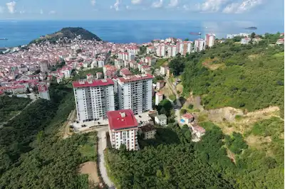 ATAK 28 SİTESİ’NDE ADA MUTFAKLI MANZARALI 135 M² NET 3+1 DUBLEKS