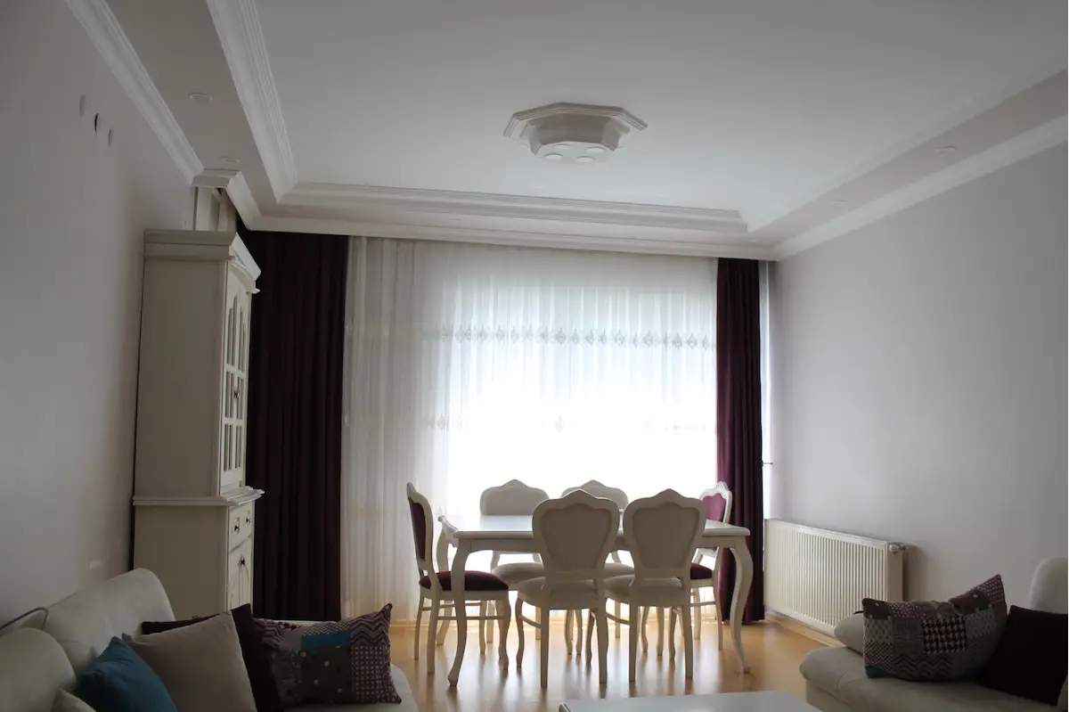BEYLİKDÜZÜ BARIŞ MAH.’DE DOĞU-GÜNEY CEPHELİ 3+1 | 128 M² NET | 9. KAT | BOŞ KİRALIK DAİRE