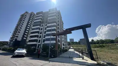 REMAX PARLA BARLAS GÜRLER’DEN BALAÇ'TA SİTE İÇİNDE ÖZEL YAPIM SATILIK 4+1 DAİRE
