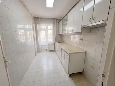 ÇANKAYA FİNİKE SOKAK’TA GENİŞ VE FERAH 3+1 SATILIK DAİRE