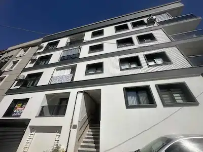 ŞEMİKLER’DE KAPALI MUTFAK GENİŞ SATILIK 2+1 DAİRE