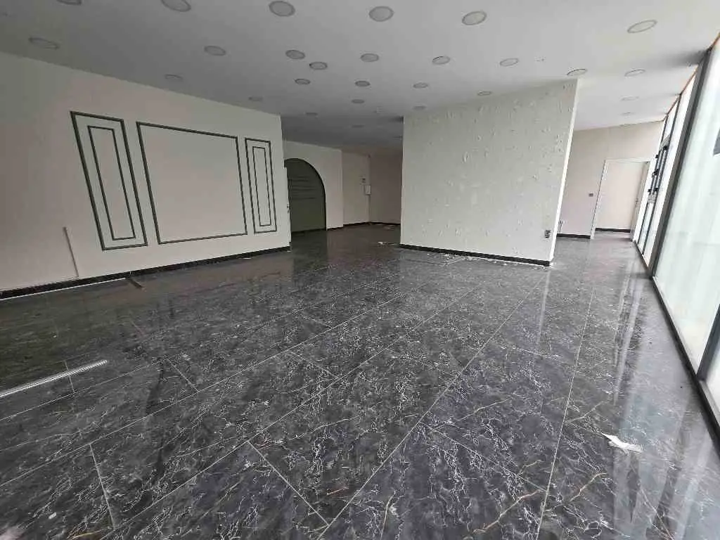 E5 METROBÜS YANI İSKANLI
FERAH RESIDENCE DE
KİRALIK BÜRO OFİS İŞYERİ TİCARİ