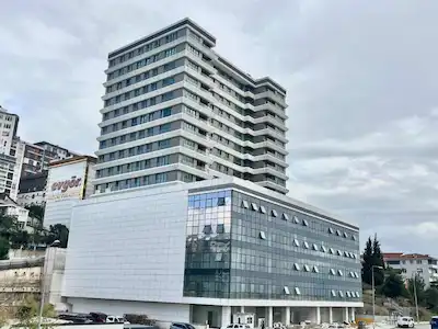 TUZLA AYDINTEPE'DE E-5 'E SIFIR KONUMDA,LÜKS SATILIK 2+1 DAİRE