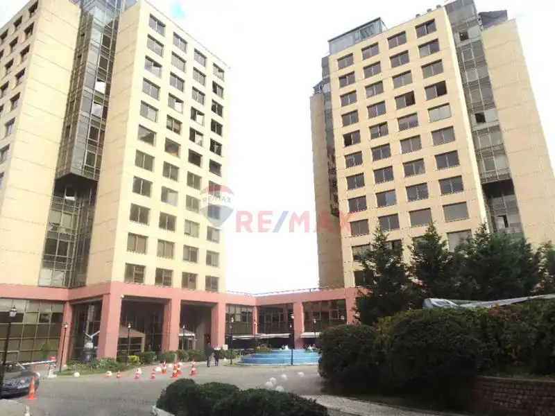 BJK PLAZA'DA ŞEHİR MANZARALI FULL YENİLENMİŞ 95M2 SATILIK OFİS