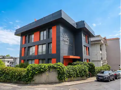 KEMERBURGAZ DESIGN SUITES’TE FULL EŞYALI, MASRAFSIZ ARA KAT KİRALIK DAİRE