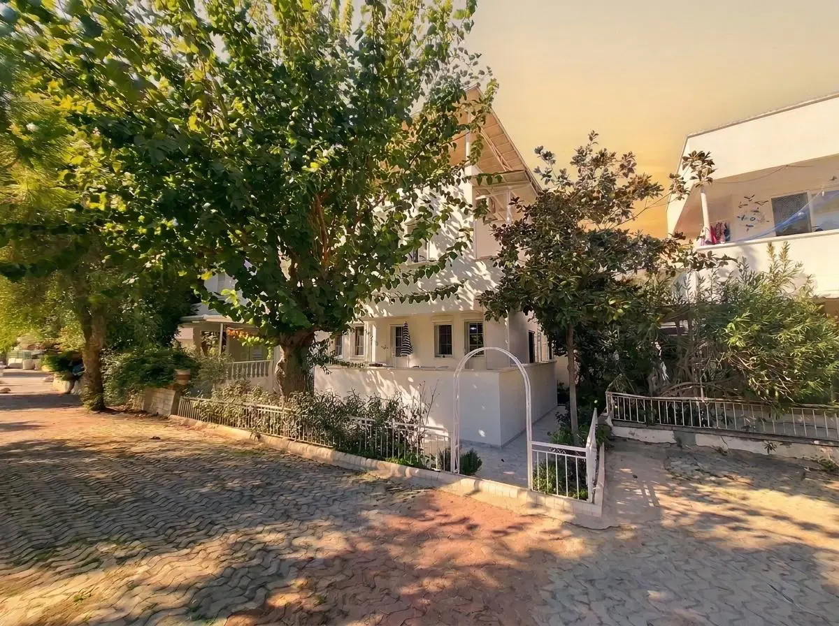 DİDİM ALTINKUM’DA GÜNEY-DOĞU CEPHELİ, FULL EŞYALI 4+1 VİLLA 