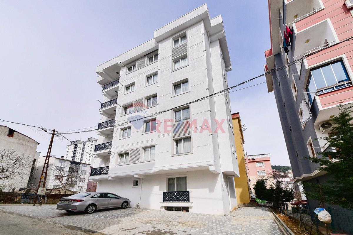 KARTAL YAKACIK'TA SATILIK 3+1 DAİRE