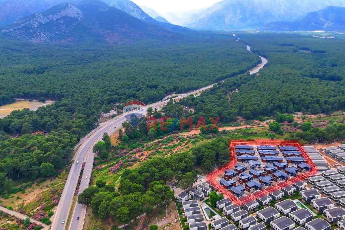 GÖKHAN ÜÇGÜN'DEN BÖLGENİN EN İYİ PROJESİ SAFE CITY'DE LÜKS VİLLA