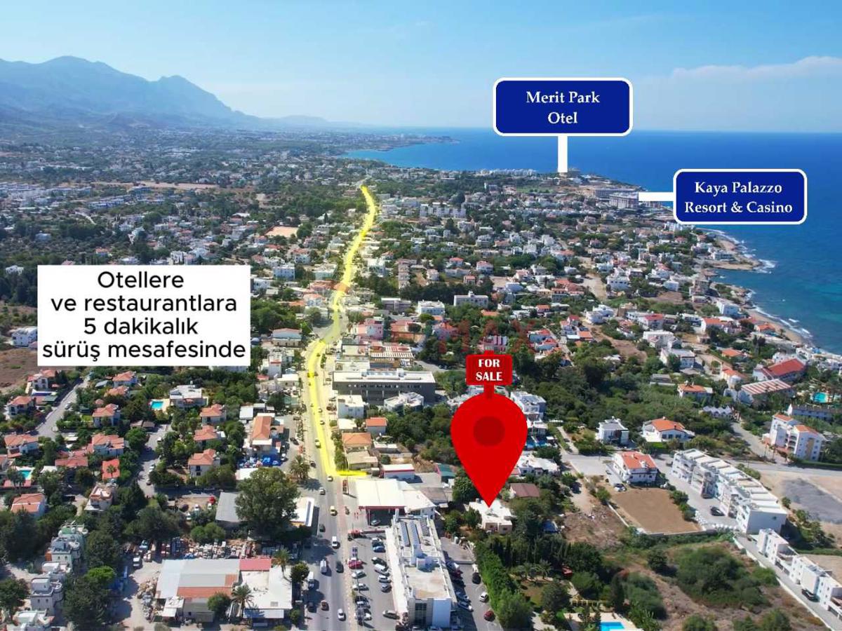 Girne Karaoğlanoğlu'nda  Satılık Müstakil Ev-Arsa 