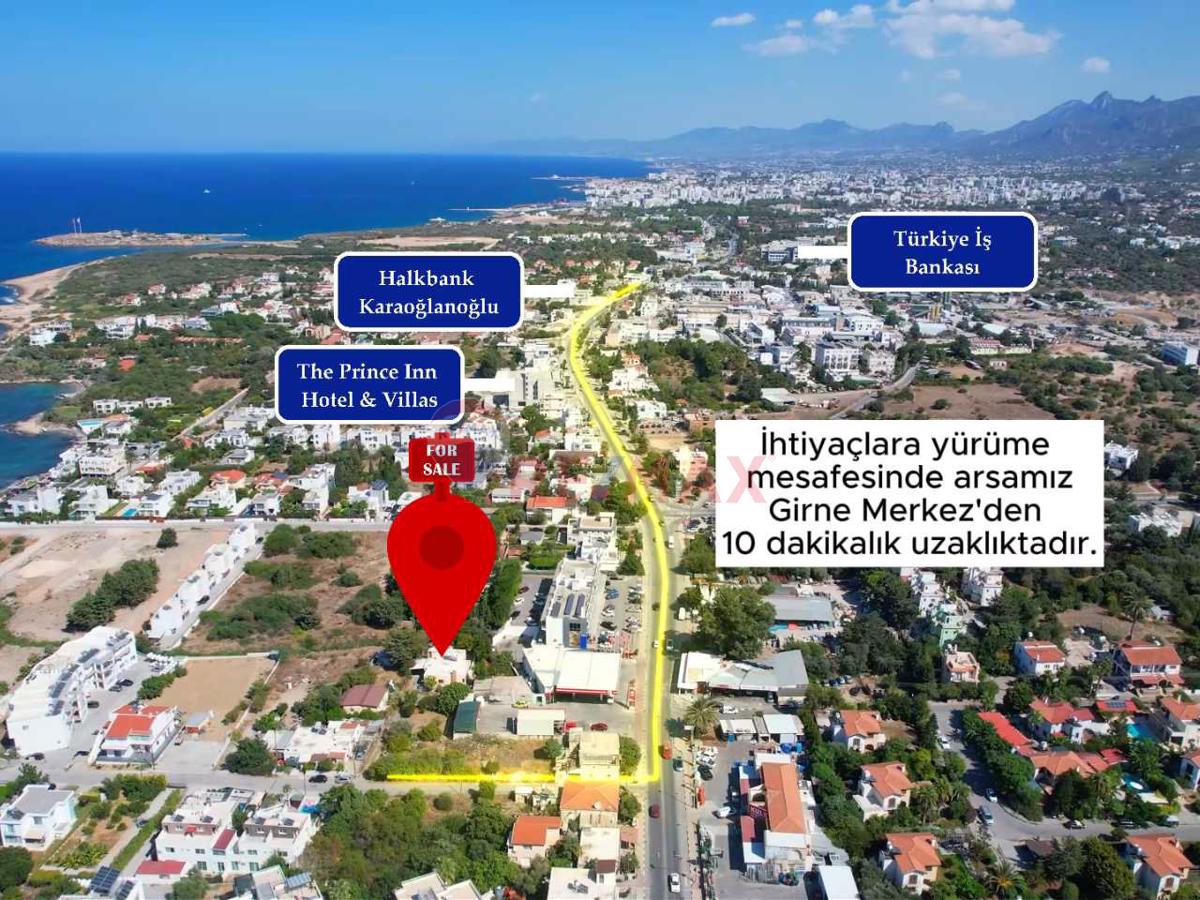 Girne Karaoğlanoğlu'nda  Satılık Müstakil Ev-Arsa 
