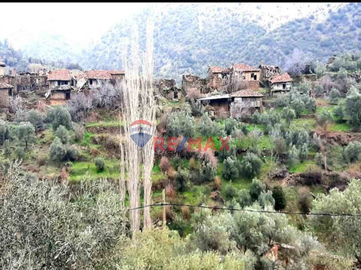 ÖDEMİŞ LÜBBEY DE 492 MT2 ARSA