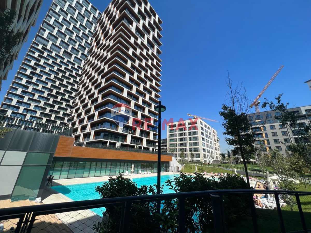 AND PASTELDE TAM DENIZ MANZARALI BALKONLU KIRALIK 3+1 DAIRE