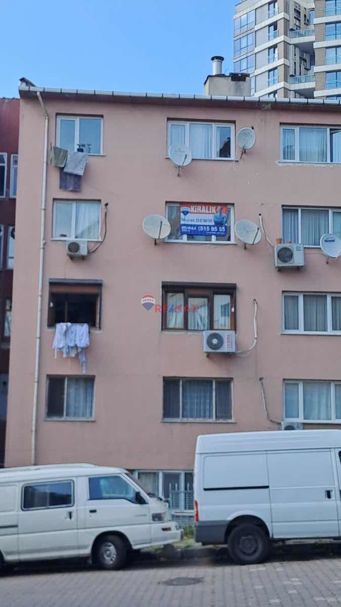 YENİBOSNA RADAR AREL KOLEJİ YANI ÖZDURU SİTESİ KİRALIK DAİRE