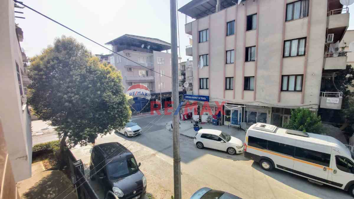BUCA YENİGÜN MAH. SATILIK 3+1 DAİRE 130 M² REMAX JOLLY SERDAR