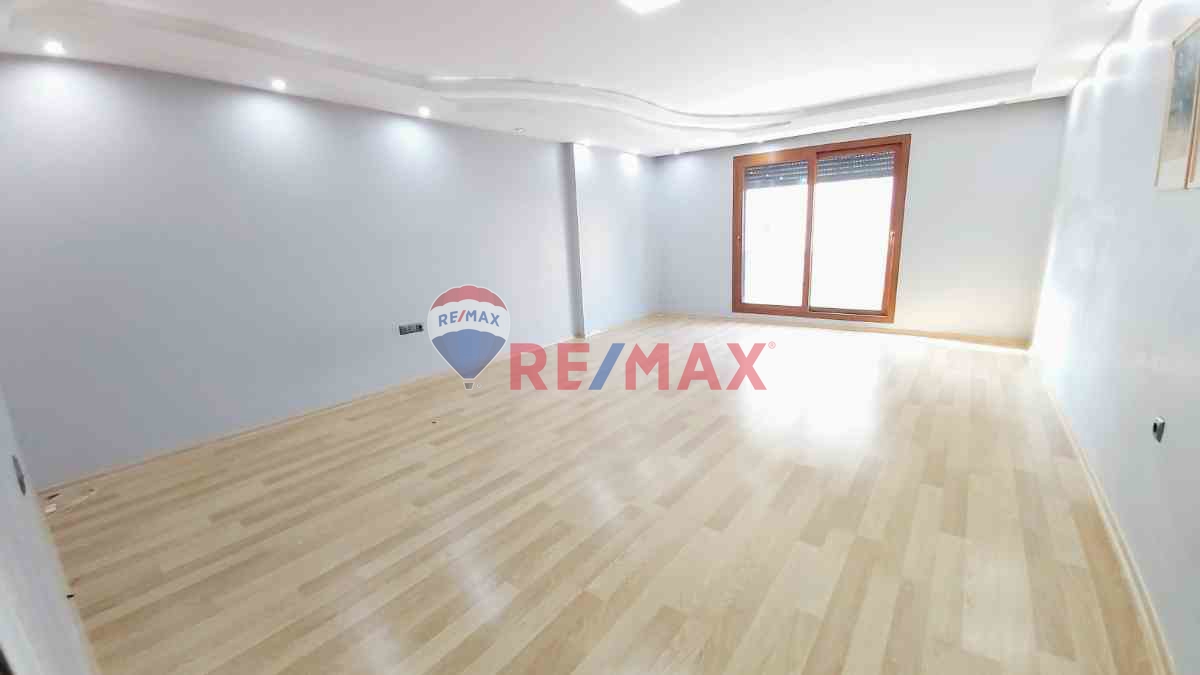 BUCA YENİGÜN MAH. SATILIK 3+1 DAİRE 130 M² REMAX JOLLY SERDAR