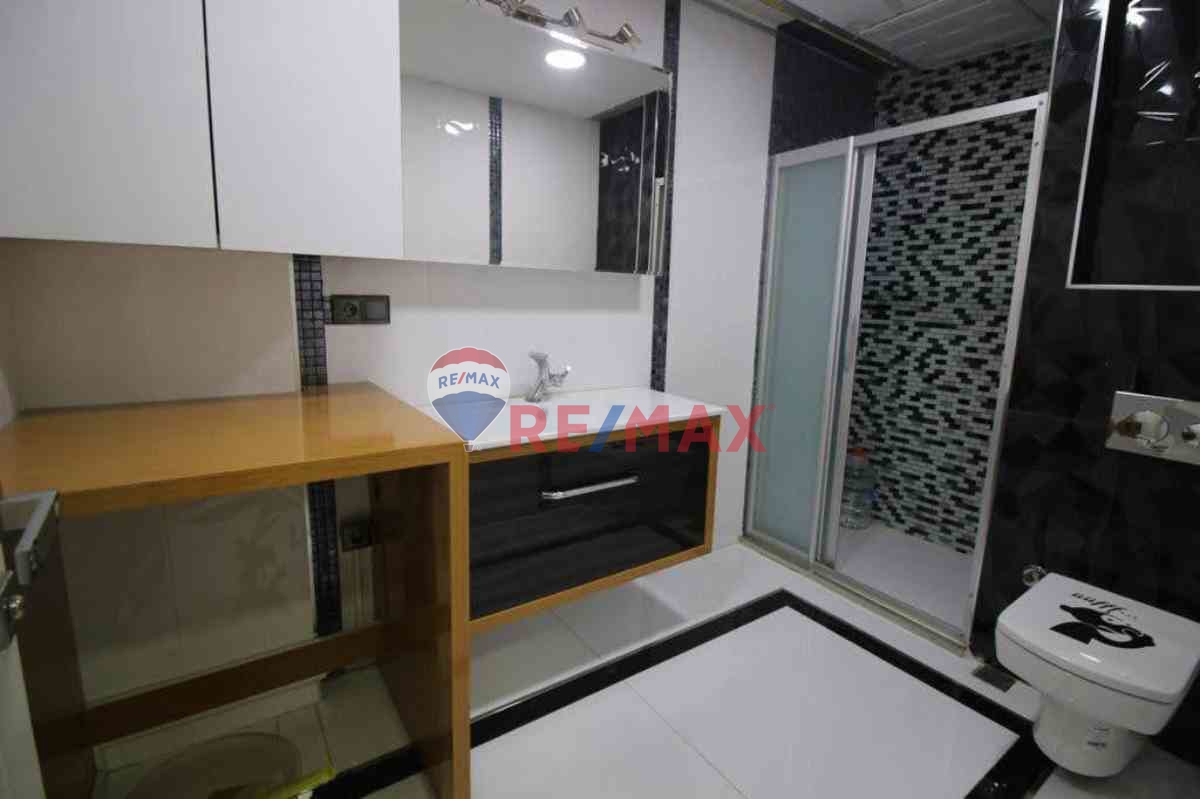 BUCA YENİGÜN MAH. SATILIK 3+1 DAİRE 130 M² REMAX JOLLY SERDAR