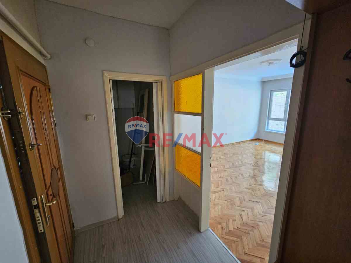 AŞAĞIEĞLENCE MESTAN SOKAKTA BULUNAN 2+1 DAIRE