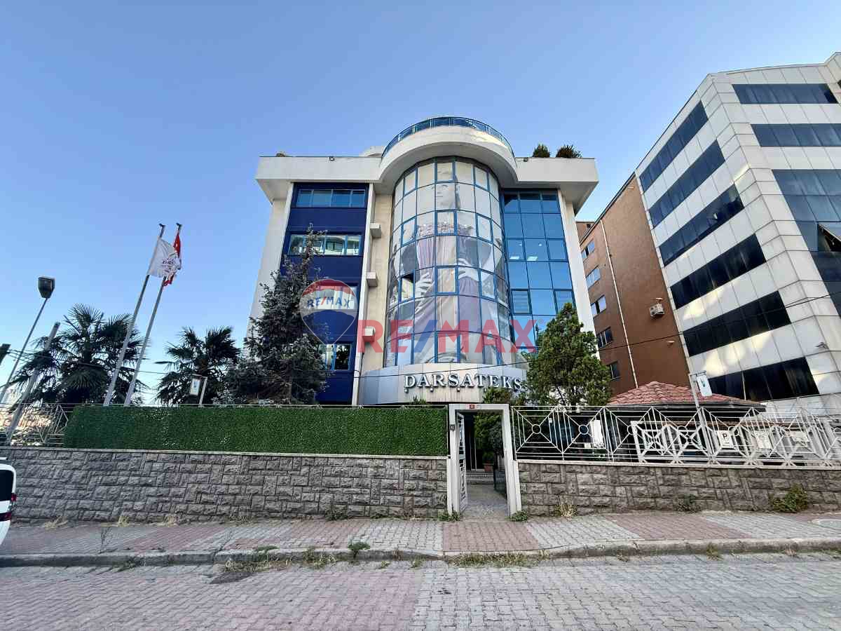 KAĞITHANE'DE TEK FIRSAT! YÜKSEK GETİRİ POTANSİYELLİ ÇOK AMAÇLI SATILIK TİCARİ KOMPLEKS