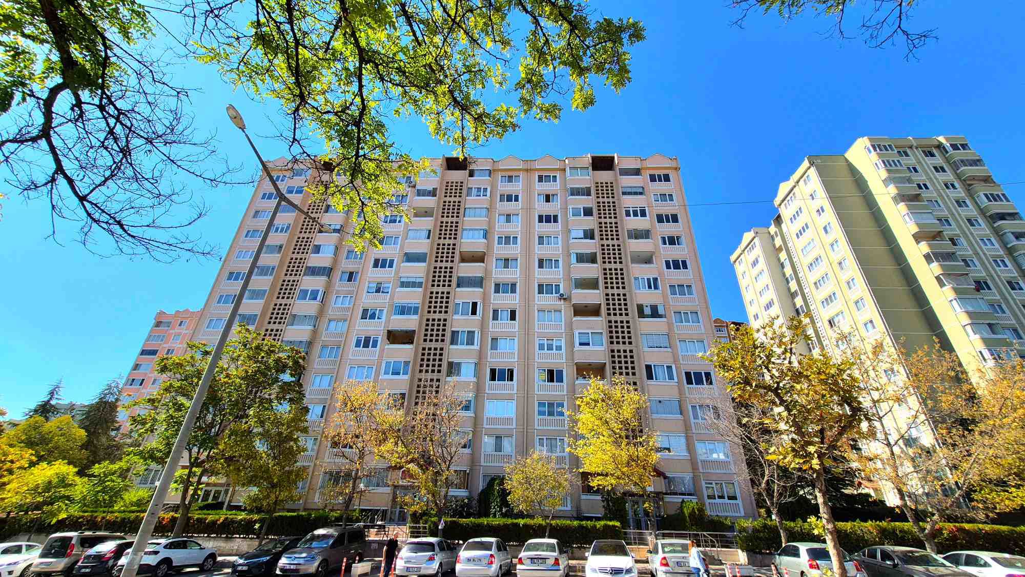 BANKA BLOKLARI MANZARALI BOŞ SATILIK 2+1 SATILIK DAİRE