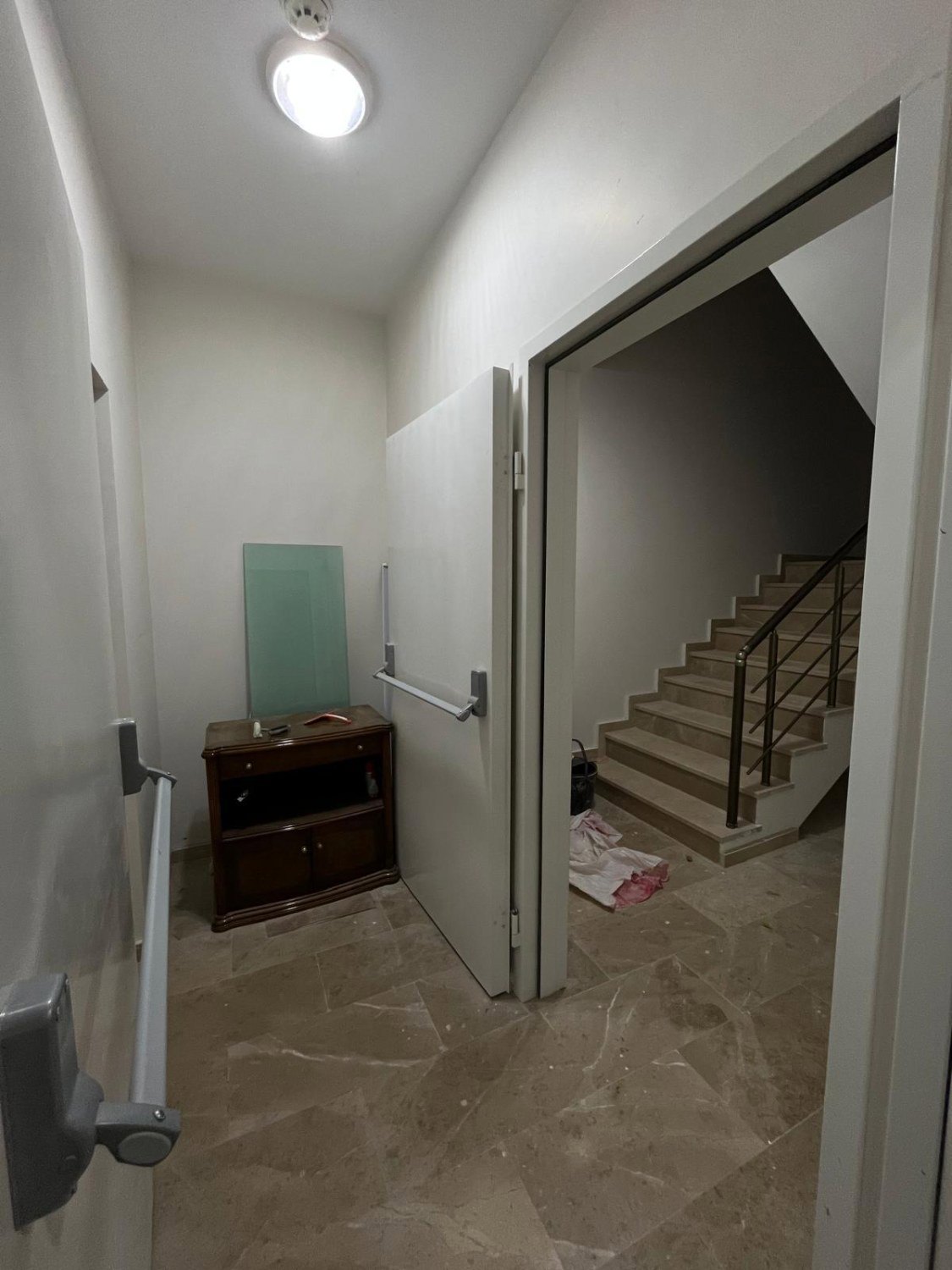 SIFIR BİNADA METRO VE MARMARAY'A 5 DK MESAFEDE KİRALIK DAİRE