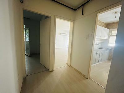 KARŞIYAKA MERKEZI KONUMDA DOĞALGAZLI 2+1 KIRALIK DAIRE 