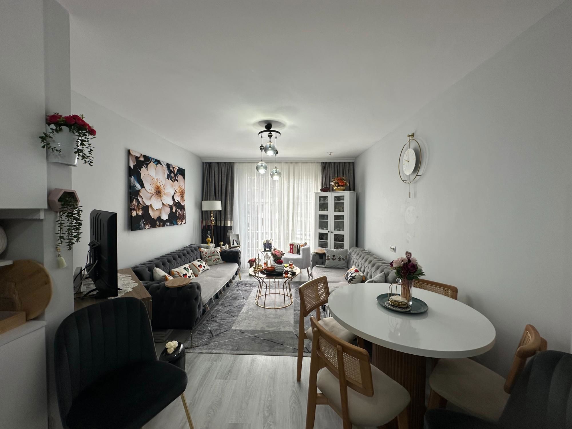 STUDİO LİFE SİTESİNDE METROBÜSE YÜRÜME 1+1 SATILIK DAİRE