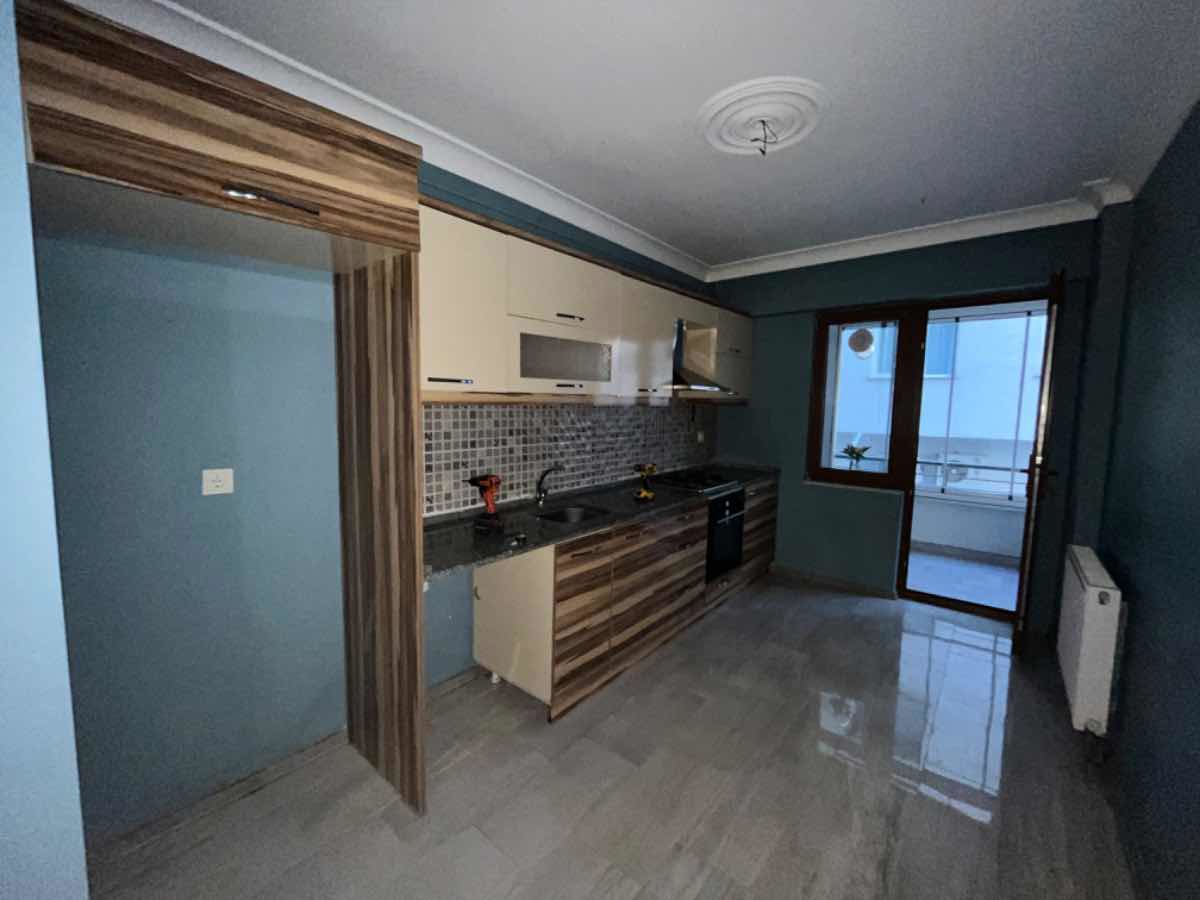 REMAX LAND'DAN ŞEYHSİNANDA MÜKEMMEL KONUMDA 3+1 KİRALIK DAİRE